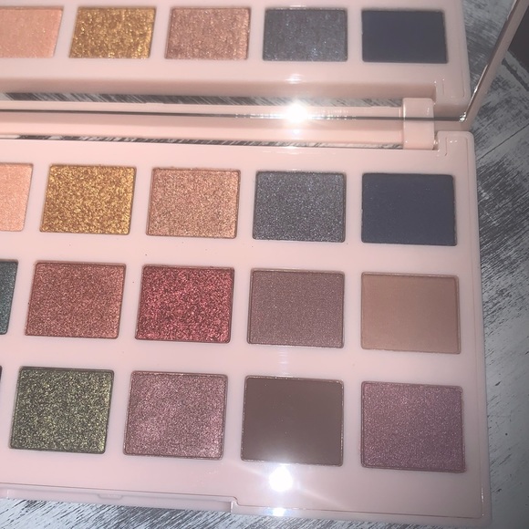 Ciate London The Editor Palette “New England” - Picture 3 of 6